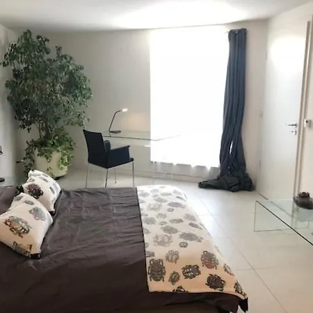 Near Strasbourg דירה